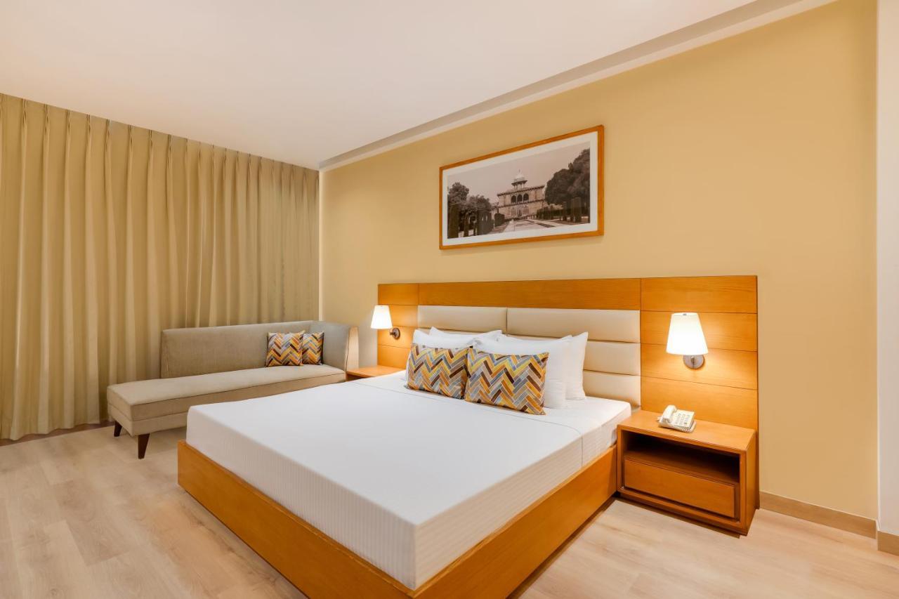 Lemon Tree Hotel Agra Shikohabad Exterior photo