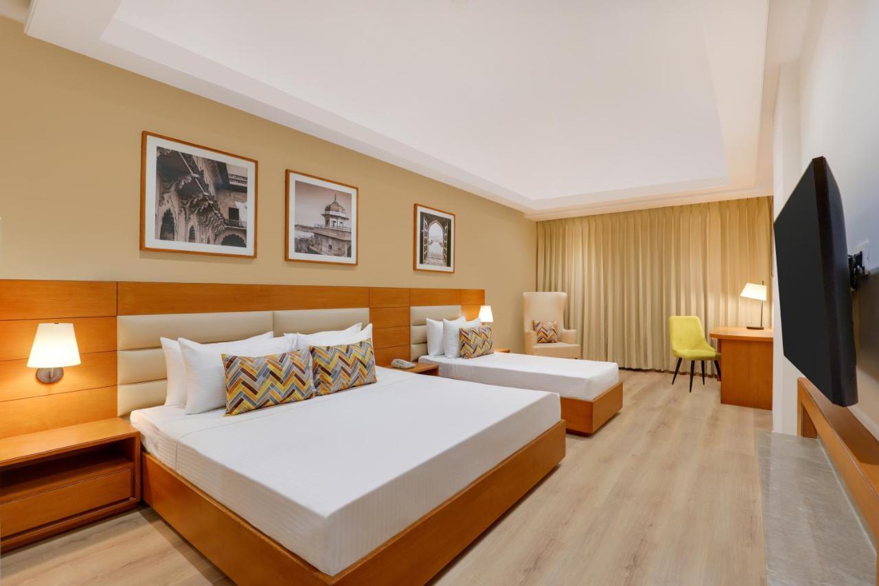 Lemon Tree Hotel Agra Shikohabad Exterior photo