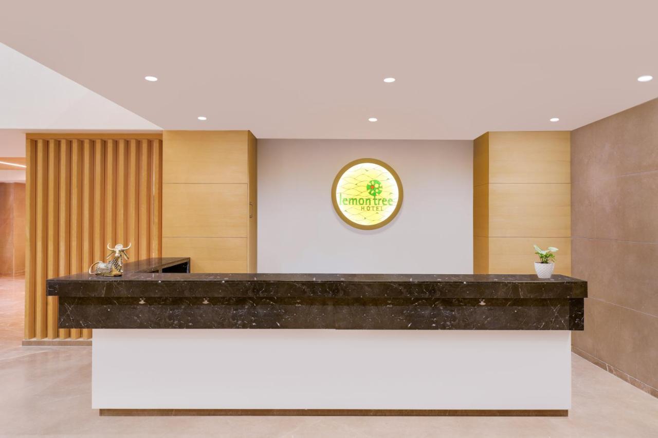 Lemon Tree Hotel Agra Shikohabad Exterior photo
