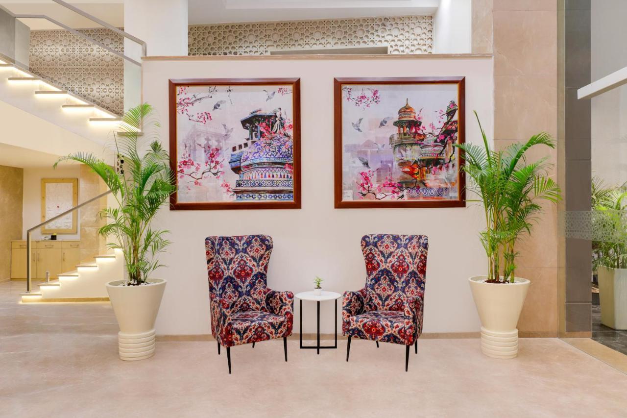 Lemon Tree Hotel Agra Shikohabad Exterior photo